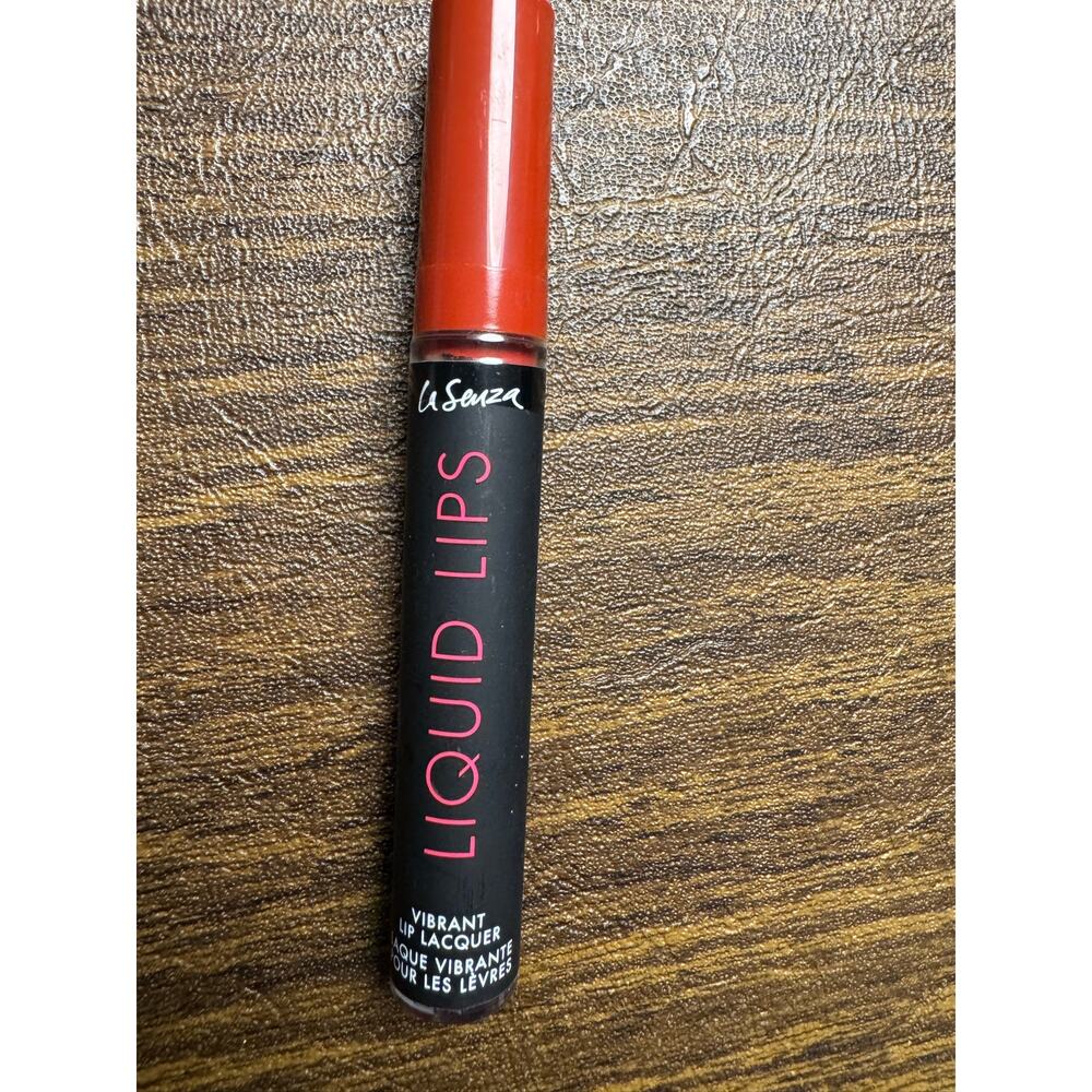 La Senza Liquid Lip Fire Vibrant Lip Gloss Lacquer - .11 oz